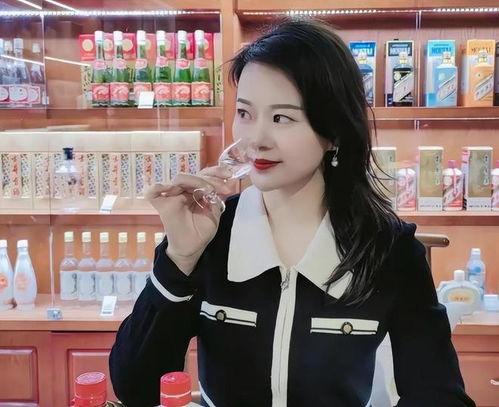 小芹菜爆料者视频播放,揭秘幕后真相 第1张 小芹菜爆料者视频播放,揭秘幕后真相 第1张